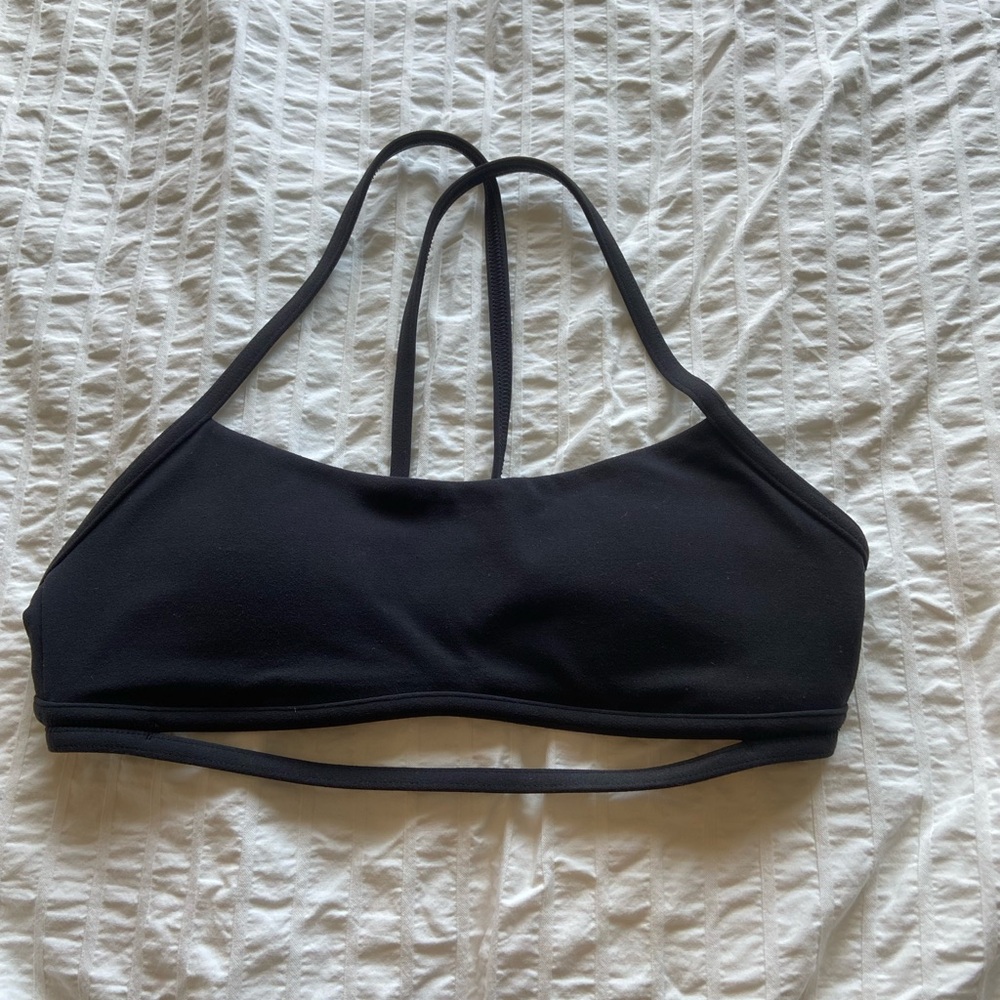 Lululemon sports bra size 4